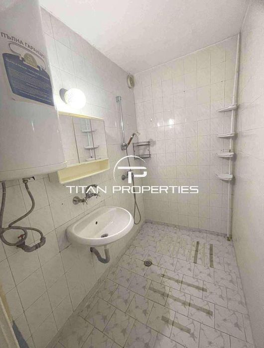 Тристаен апартамент, под наем, кв. Лятно кино Тракия