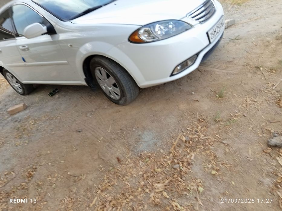 Ласетти жентра килинган срочно сотилади