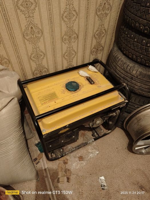 Бензиновый генератор