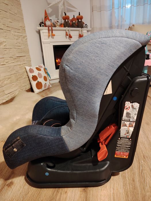Scaun auto pentru bebe