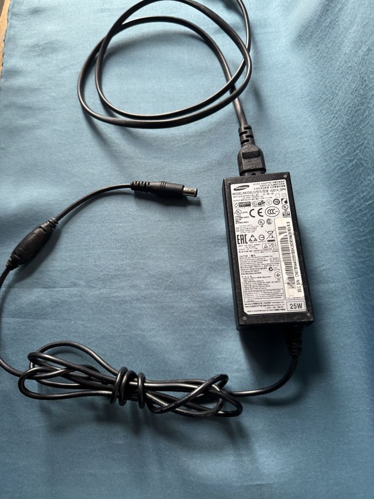 Оригинално зарядно монитор Samsung 14V 1.79A 25W , зарядно Samsung