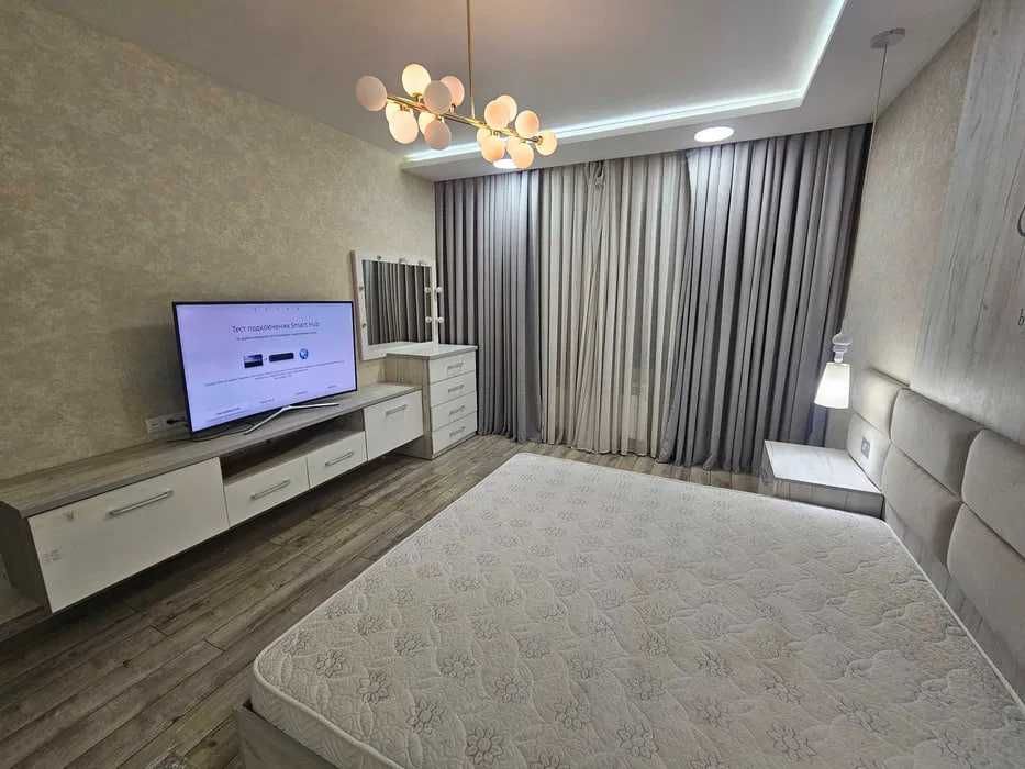 Светлая 3-комнатная квартира в банковском доме, Миробод | 85 м²