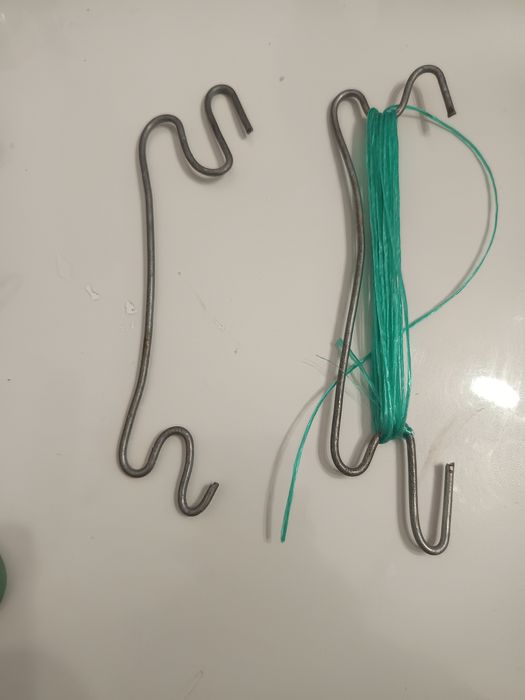 Cârlig de prindere pt plante