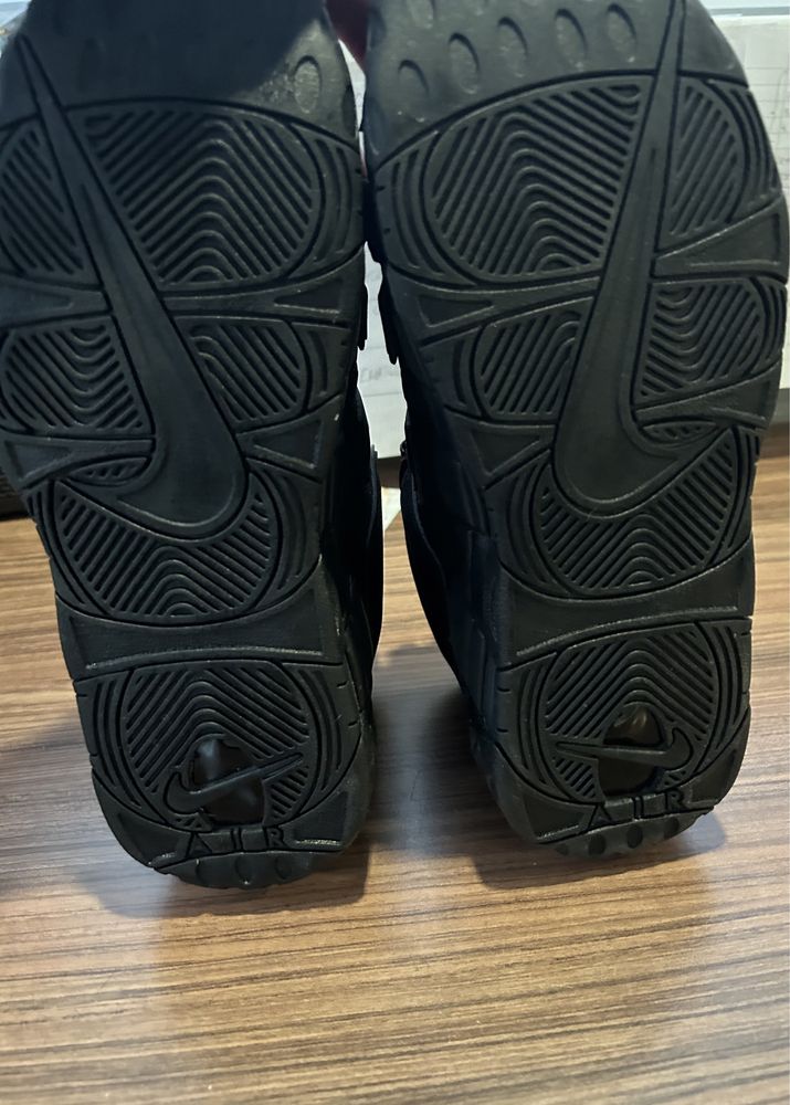 Обувки Nike Air More uptempo triple black