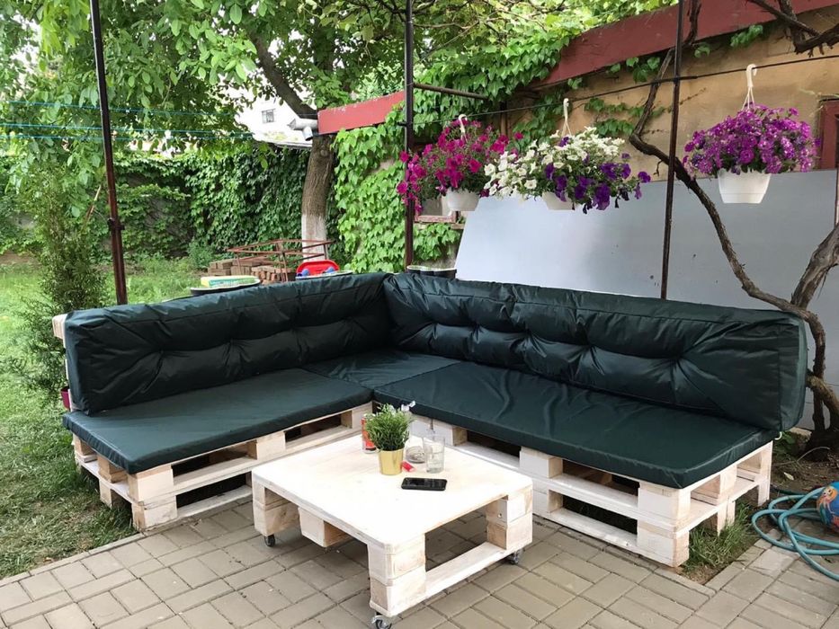 Saltele burete, saltele butoni, saltele impermeabile gradina