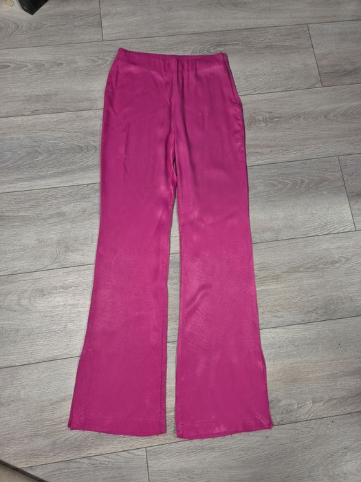 pantaloni din satin Zara