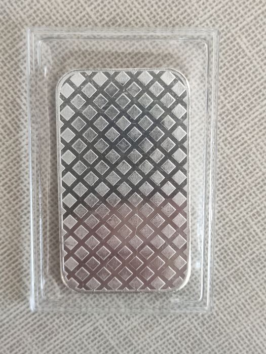 Сребърни кюлчета и монети от 1 тройунция 999 чисто сребро