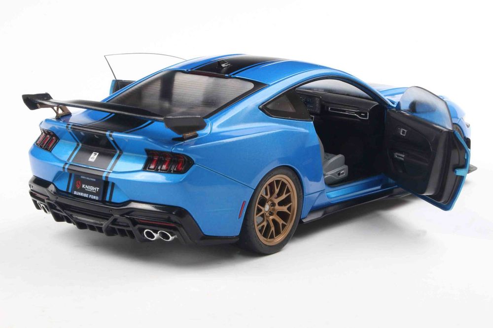*Precomanda Macheta auto Ford Mustang Super Snake  2025 1:18 Solido