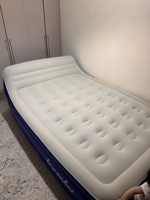 Надувная кровать