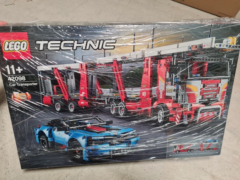 Lego Technic 42098 "Car Transporter" sigilat