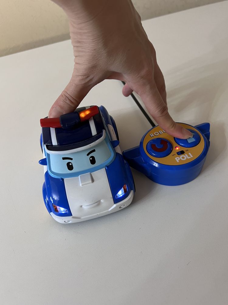 Игрушка машинка Робокар поли