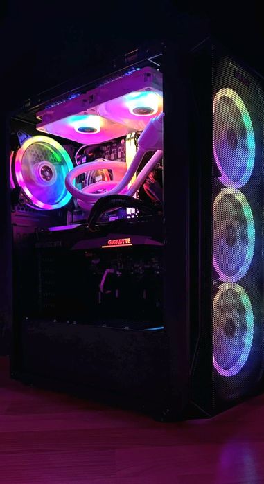 Vand PC Gaming i5 12400F | RTX 3060ti 8gb | 32gb DDR4 | 1TB SSD | NOU