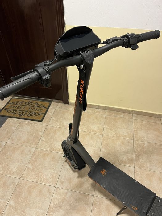 Електрическа тротинетка Kukirin G2