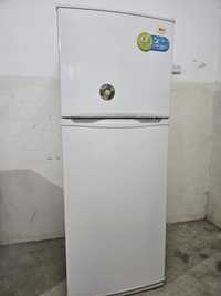 Холодильник  LG  сотилади