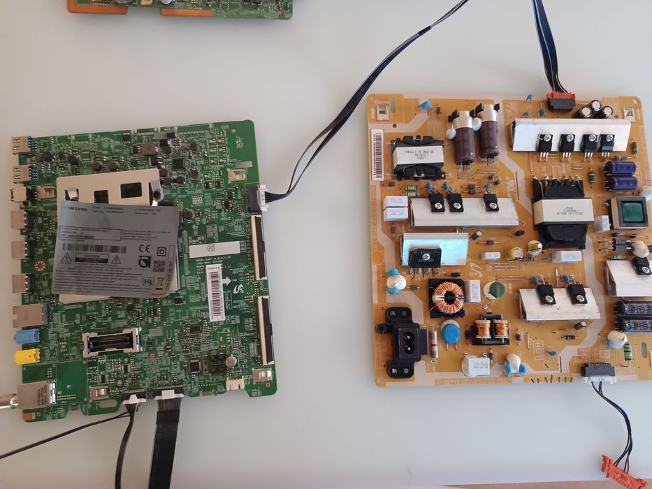 Placa de baza sursa smart tv samsung ue32j451daw si ue49mu6202k 2