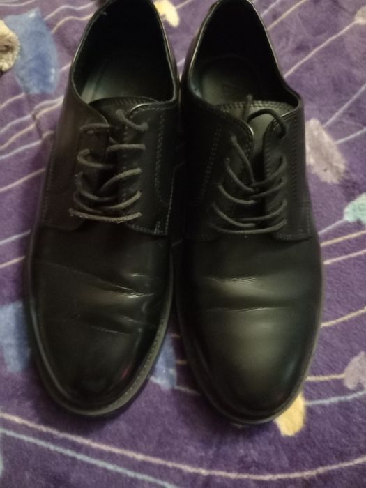 Pantofi bărbați în stare foarte buna