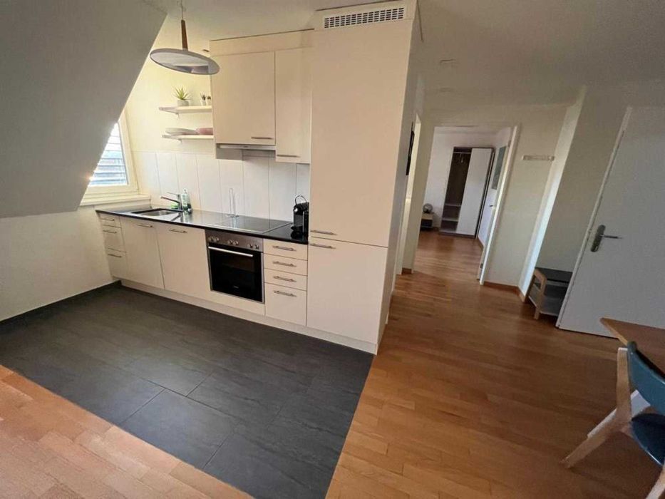 Дава се под наем Двустаен апартамент в София, Център - 56 кв.м за 408 € - Снимка #2