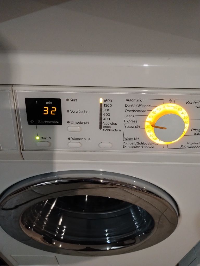 Пералня MIELE Al Wаter Две Води/Топла Студена