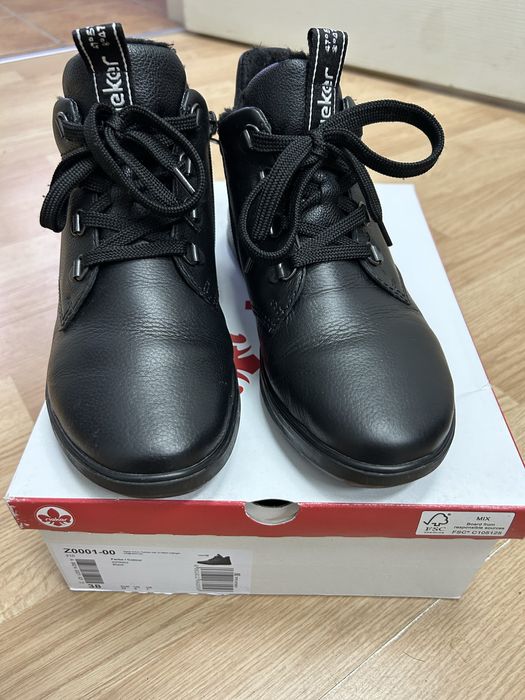 Ghete Rieker mărimea 38