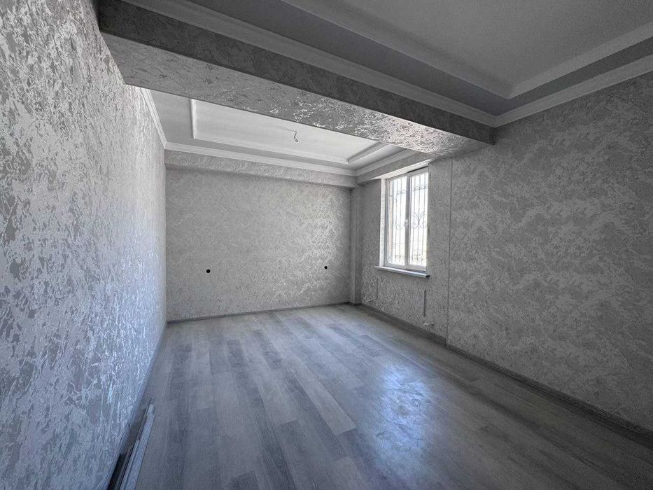 3 хоналик квартира 8 этаж янги лифтлик дом,  7 микр