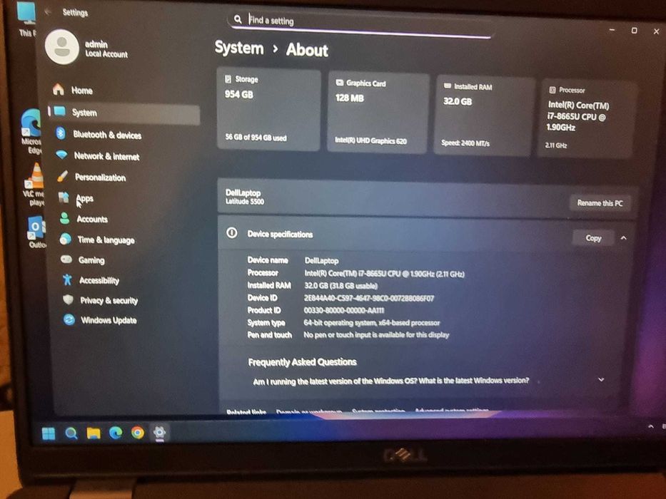 Dell Latitude 5500 15.6" Intel i7 8665U 32Gb 1TB