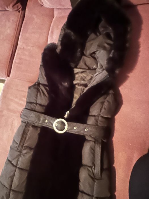 Vesta neagra cu blanita