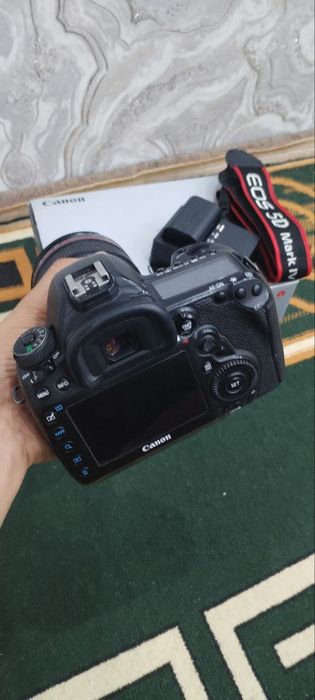 Canon mark 4 ideal xolatda