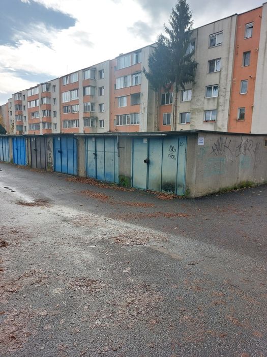 De vânzare garaj
