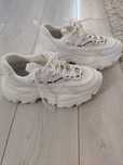 Steve Madden recoupe