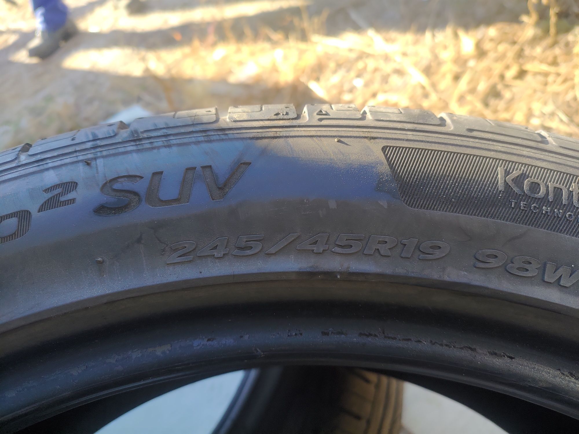 245/45/19 hankook