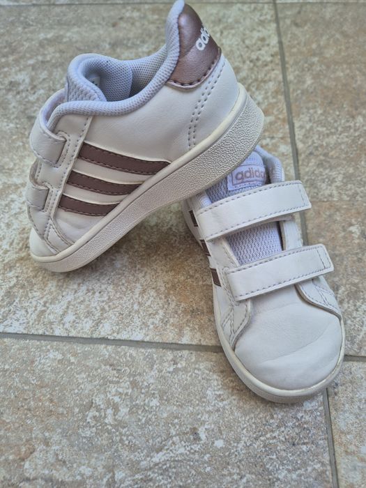 Adidas marime 23