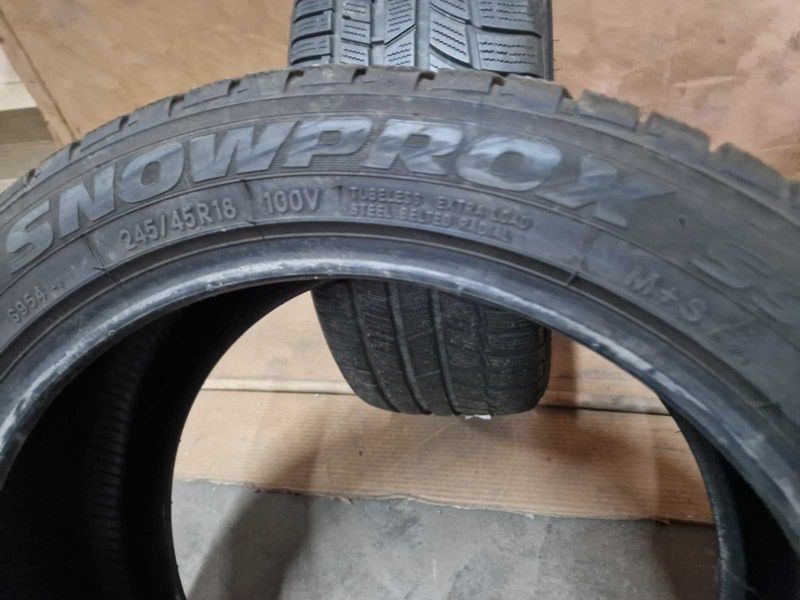 2 Toyo R18 245/45 Anvelope de iarnă DOT2523