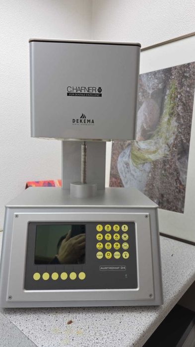 Cuptor DEKEMA AUSTROMAT D4 tehnica dentara
