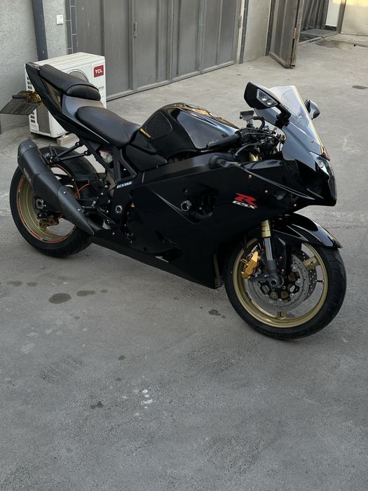 SUZUKI GSXR K4 продается