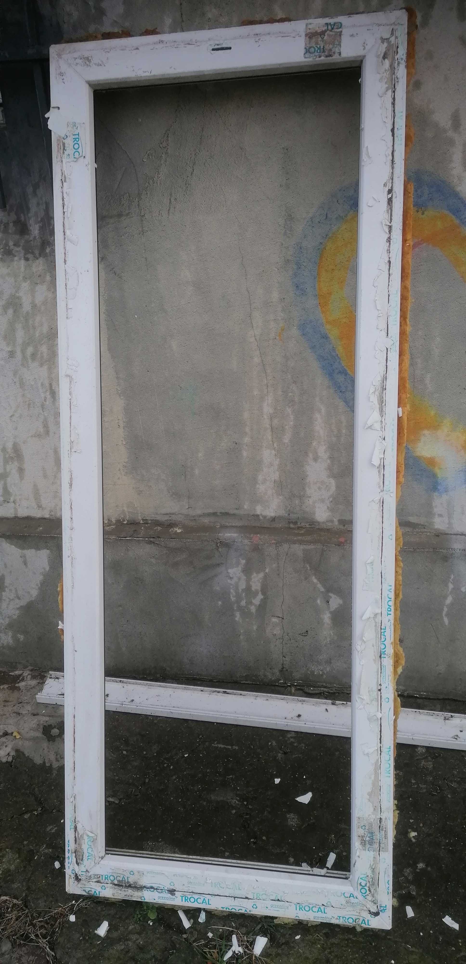 Ferestre termopan +ușa termopan