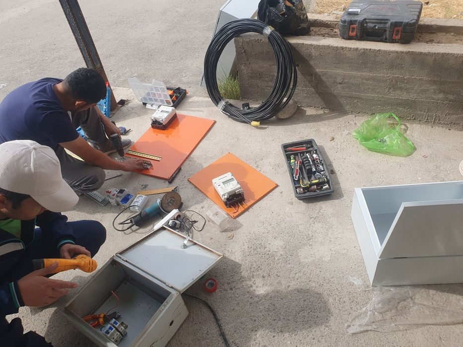 Монтёр Электрик Монтажник