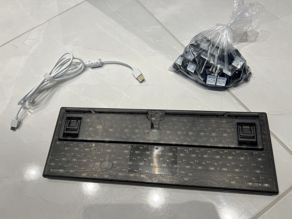 Механична клавиатура 980 DYI basis kit hot swappable, БЕЗ суичове