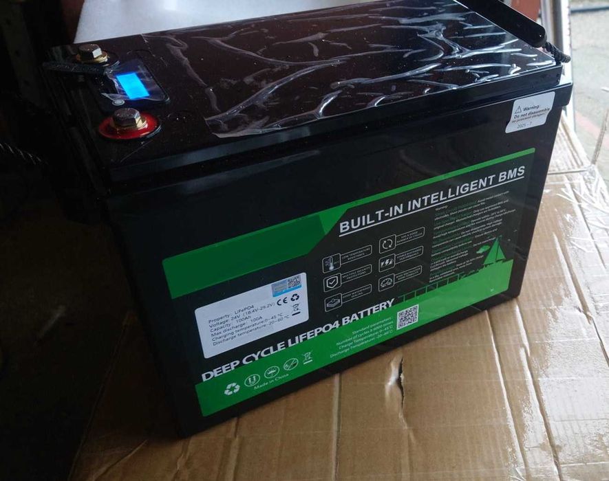 Acumulatori Li Ion Lifepo4  24 v  100 AH  cu 2.5 kw ,doua buc