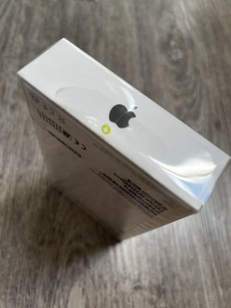 Apple iPhone XR 64GB Черен Нов Запечатан Отключен