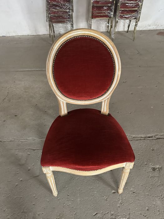 Scaune de vanzare pretabile pentru cofetarie sau restaurant