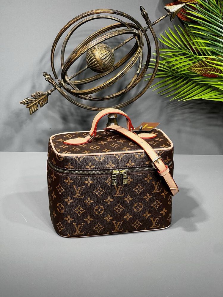 Несесер Louis Vuitton