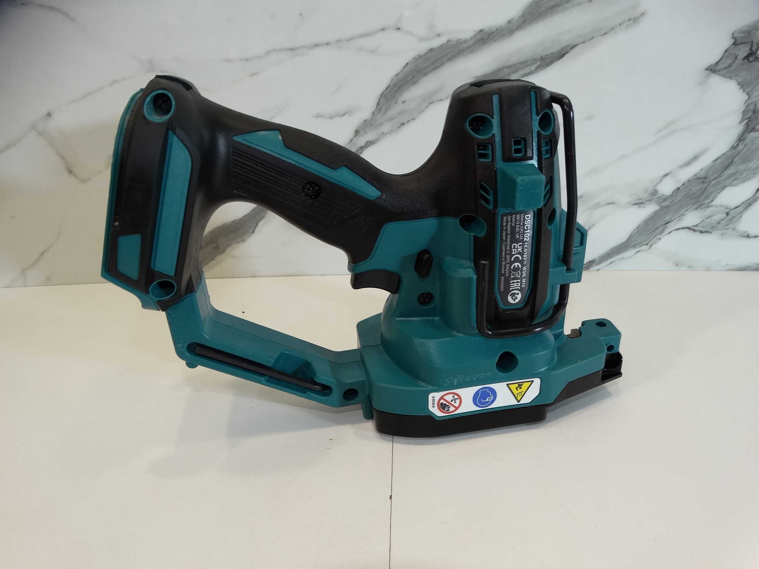 Makita DSC 102 - Машина за рязане на шпилки