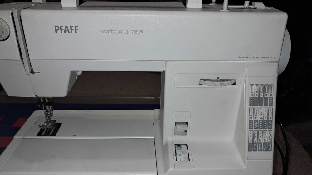 Mașină de cusut Pfaff varimatic 899