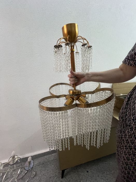 Люстра в нормальном состояние