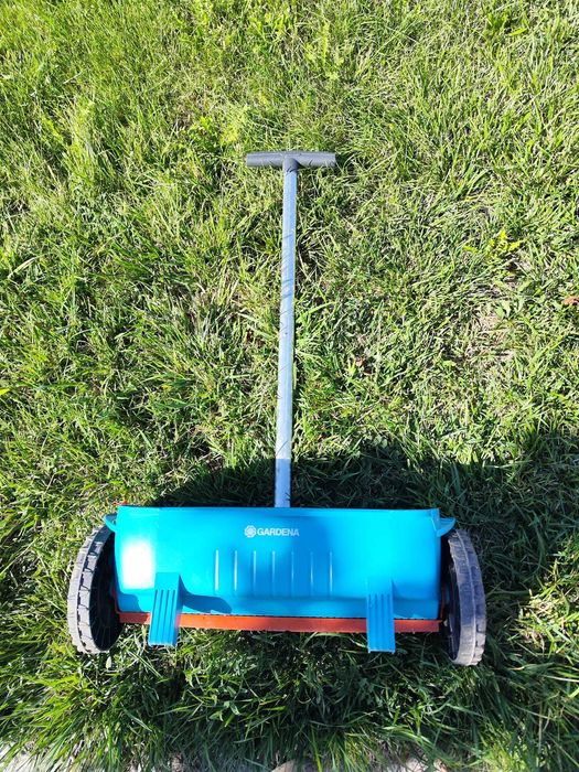 Gardena Classic 300, dispozitiv de împrăştiere seminte / fertilizator