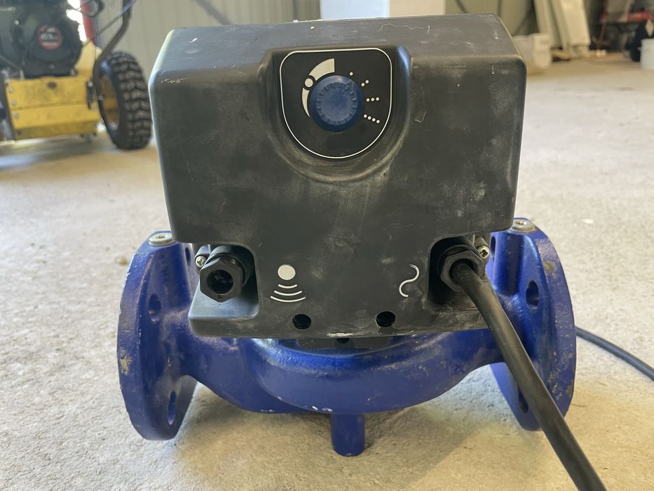 Vând pompă de recirculare Smedegard 50-80!