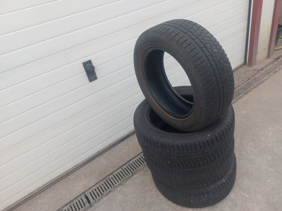 125 lei bucata! Set anvelope M+S/IARNA 205 55 16 Hankook