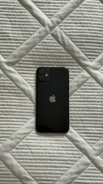 продам айфон 11!!!