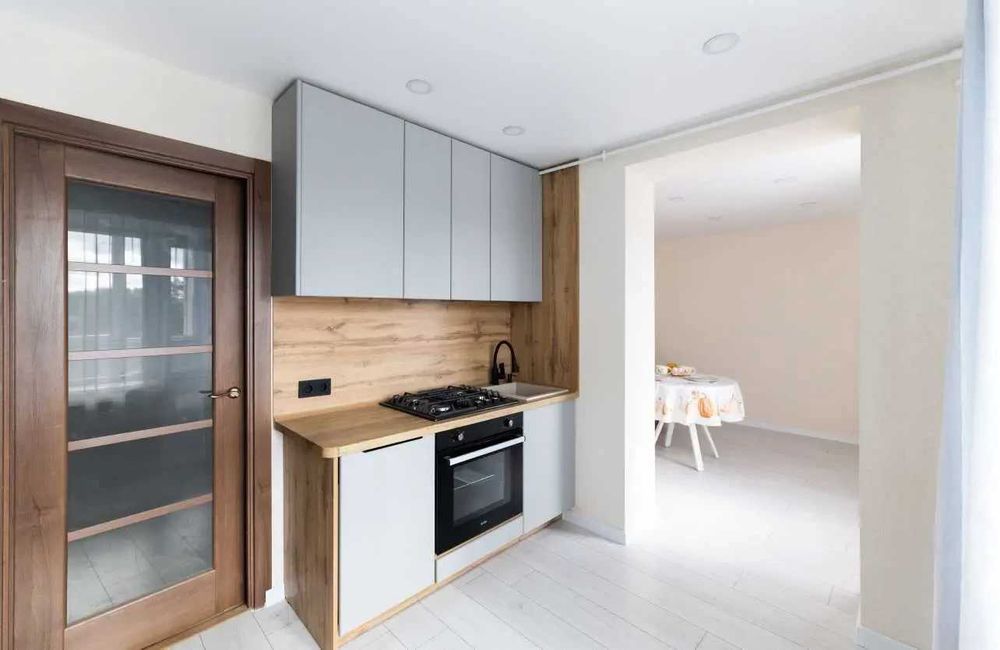 Дава се под наем Двустаен апартамент в София, Център - 56 кв.м за 408 € - Снимка #2