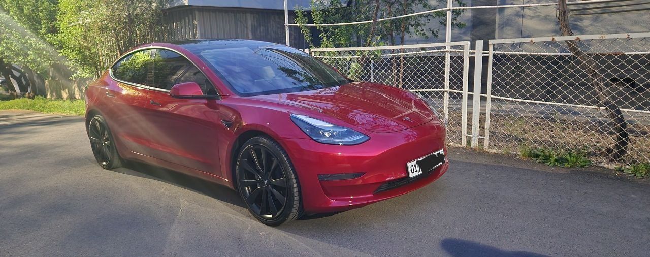 Продается Tesla Model 3